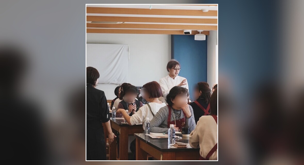 パン教室で指導する様子